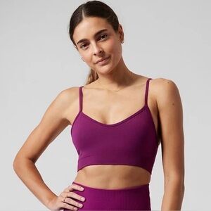 Athleta Renew Bra Large NWT Berry with Removable Pads Adjustable Straps Sporty